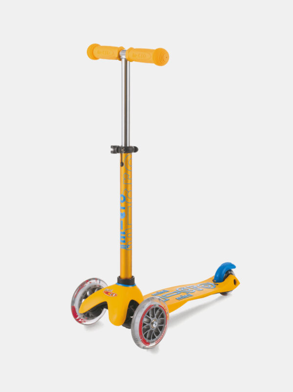 Roller-Micro-Mobility-Mini-Micro-Deluxe-Apricot-03