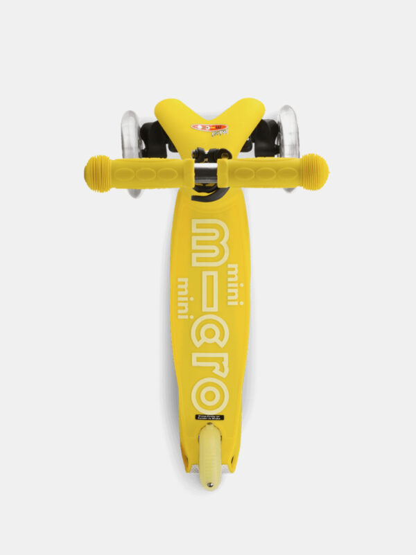 Roller-Micro-Mobility-Mini-Micro-Deluxe-Yellow-06
