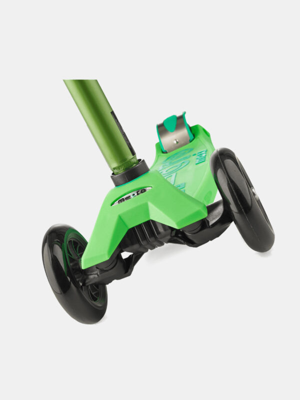 Roller-micro-mobility-maxi-micro-deluxe-Green-06