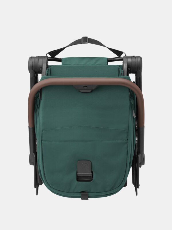1204047111 2022 maxicosi stroller Leona2 essentialgreen carrying